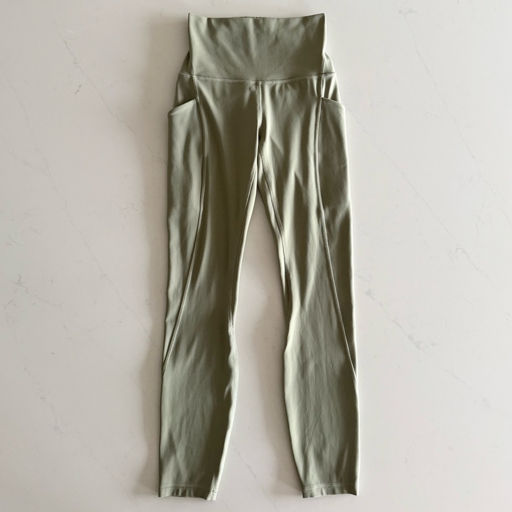 lululemon align w pockets 25”